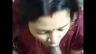 Desi aunty blowing