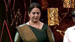 Hawt added to sexy actress geetha aunty side show