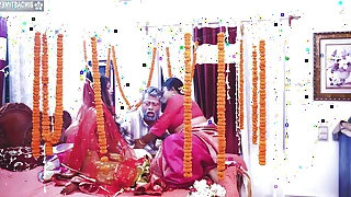 Tharki Burha Nikala Suhagraat manane apne teen nai nawali Biwiyon ke sath aur Kia Kand ( Hindi Audio )
