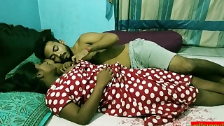 Indian teen couple viral hot sex video!! Village tolerant vs smart teen boy real sex